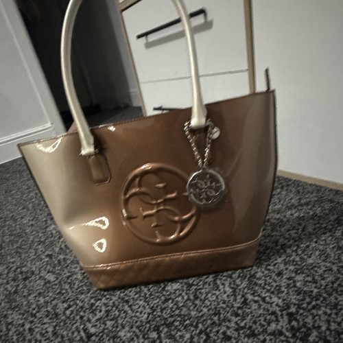 Guess brown patent faux - brown,