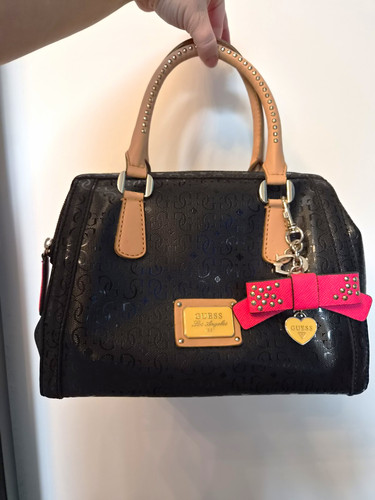 Guess black logo embossed - guess,