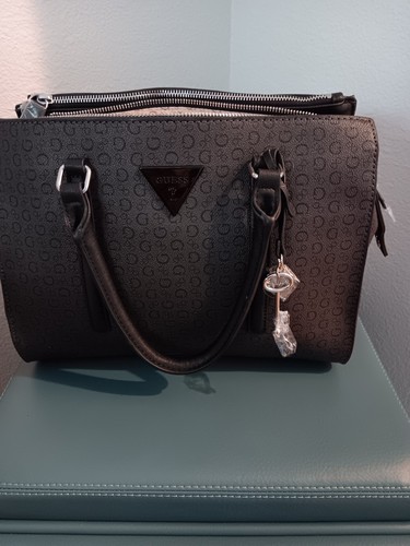 Nwt guess ely - ely, satchel
