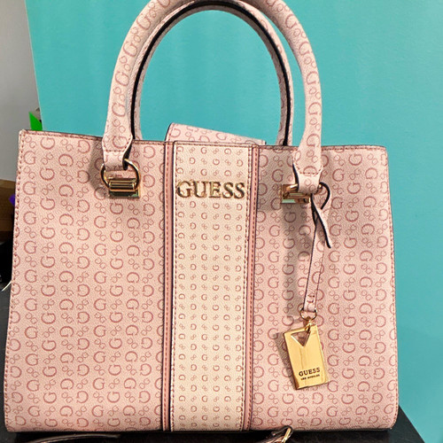 Guess pink logo - guess,